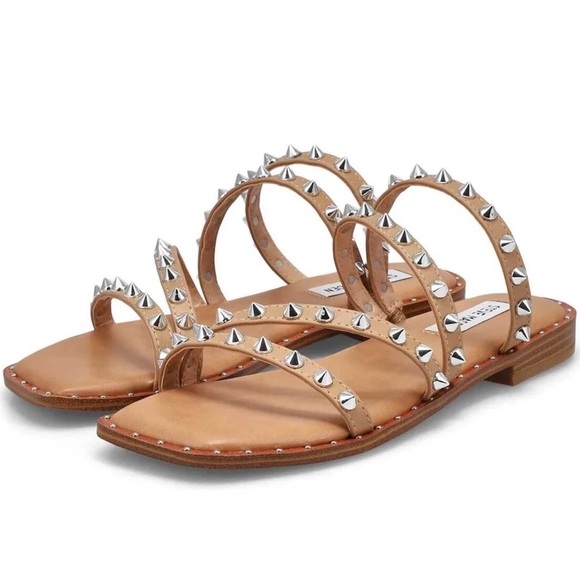 Steve Madden Shoes - Steve Madden Skyler Tan Studded Flat Sandals size 8